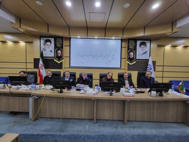 البرز «ایران کوچک» است و باید قله فناوری را فتح کند / لزوم توجه به کمبود نیروی انسانی استان