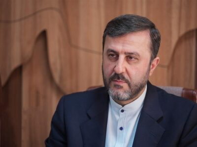 تنگه هرمز زیر فرمان ایران تعریف میشود، نه سنتکام